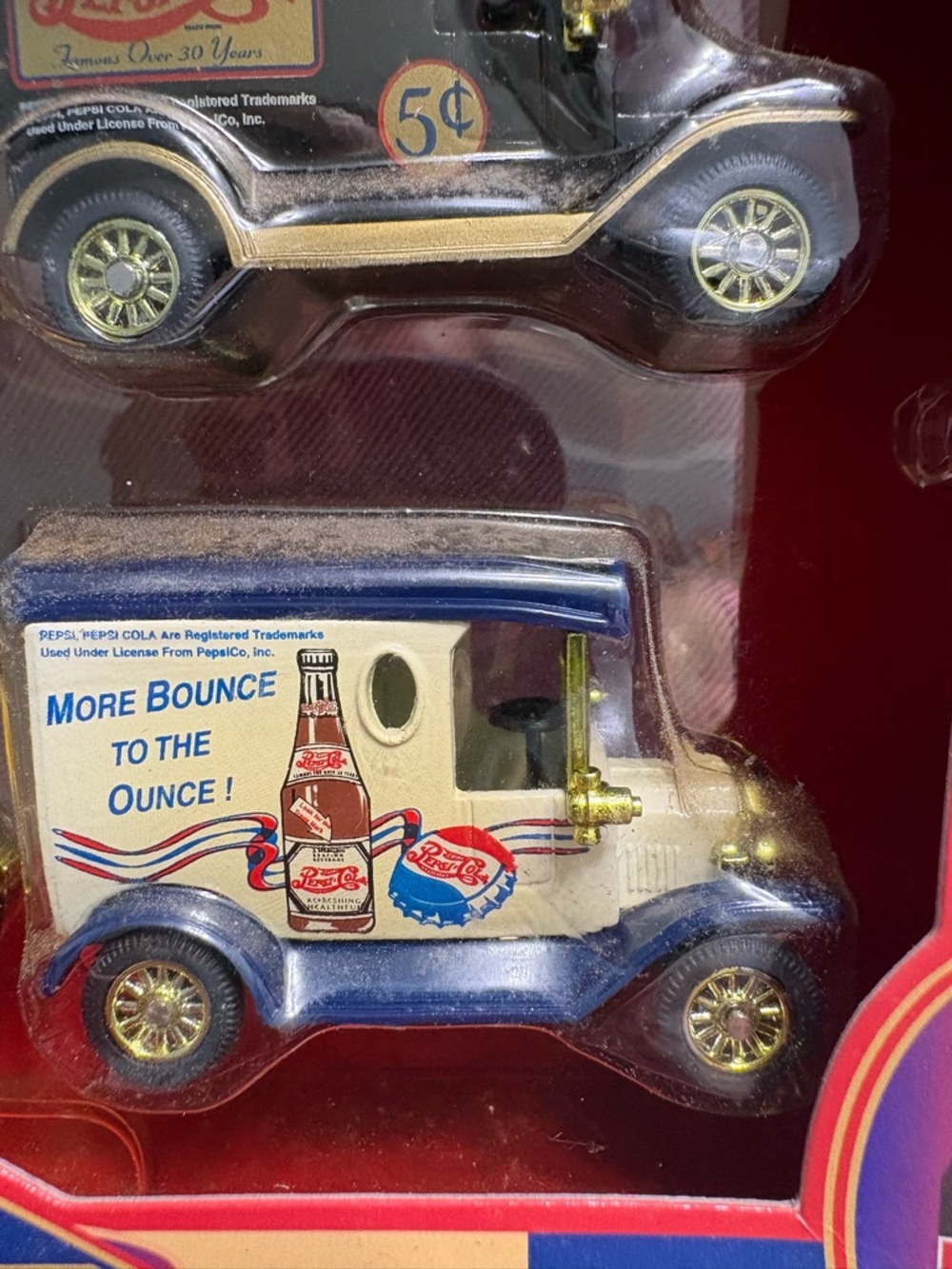 Pepsi-Cola Die-Cast Delivery Van Set - Blue, Red, Yellow, Cream NIP - Picture 4 of 6